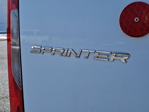 Used 2020 Mercedes-Benz Sprinter 144 Cargo image 28