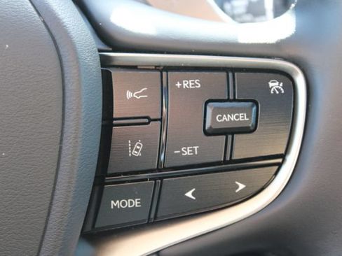 Certified 2025 Lexus ES 300h w/ Premium Package FWD image 17