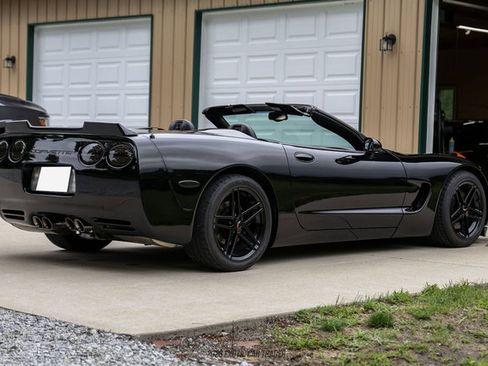 Used 2003 Chevrolet Corvette Convertible w/ Preferred Equipment Group1 RWD image 8