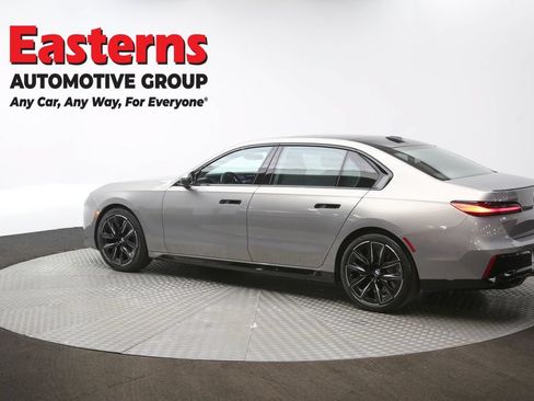 Used 2023 BMW 760i xDrive w/ Executive Package AWD/4WD image 67