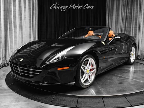 Used 2016 Ferrari California T RWD image 34