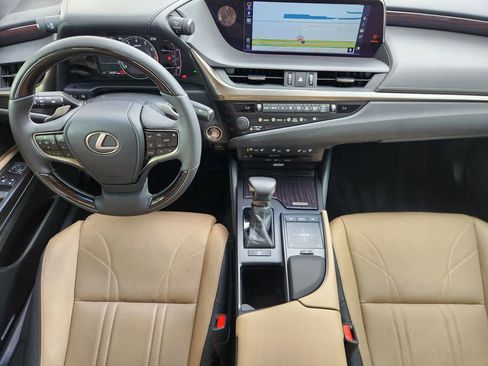 Used 2019 Lexus ES 350 Ultra Luxury w/ Accessory Package 2 FWD image 26
