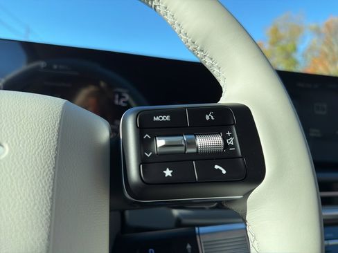 New 2026 Hyundai Santa Fe SE image 37