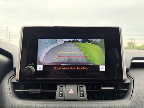 Used 2024 Toyota RAV4 Adventure AWD/4WD image 18