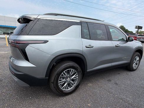 New 2026 Chevrolet Traverse LT FWD image 8