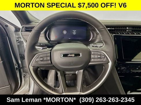 New 2025 Jeep Grand Cherokee Laredo w/ Luxury Tech Group I AWD/4WD image 11