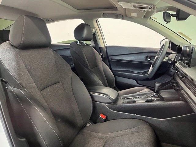 Used 2023 Honda Accord EX image 10