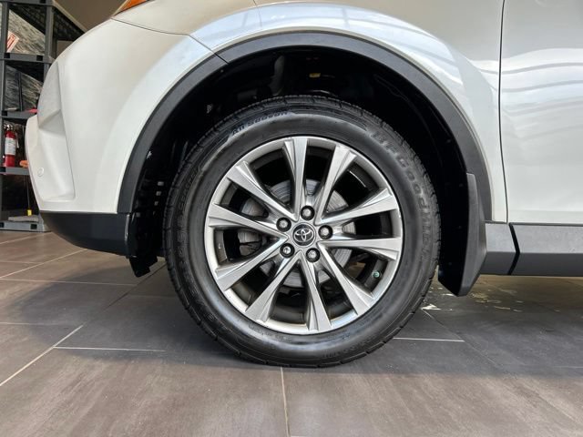 Used 2016 Toyota RAV4 Limited AWD/4WD image 41