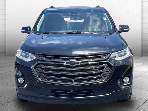 Used 2021 Chevrolet Traverse RS w/ LPO, Floor Liner Package FWD image 2