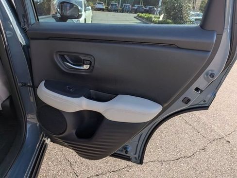 Certified 2024 Honda HR-V LX image 36