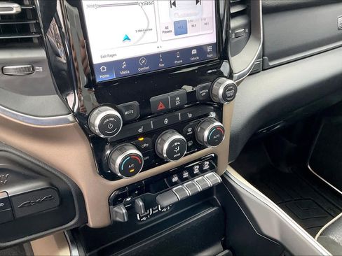 Used 2022 RAM 2500 Laramie image 32