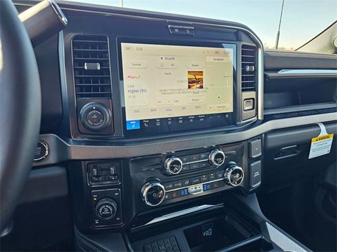 New 2026 Ford F250 Platinum w/ Tremor Off-Road Package image 19