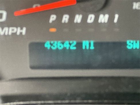 Certified 2023 Chevrolet Express 2500 w/ Driver Convenience Package image 12