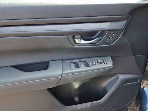 Used 2025 Honda CR-V Sport-L image 13