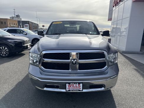 Used 2024 RAM 1500 Classic SLT AWD/4WD image 5
