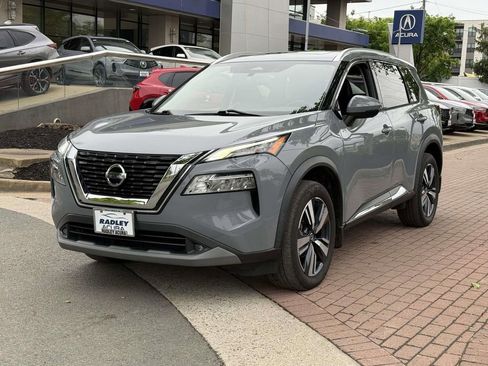 Used 2021 Nissan Rogue SL FWD image 3