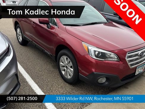 Used 2017 Subaru Outback 2.5i Premium image 1