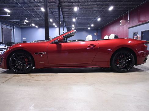 Used 2016 Maserati GranTurismo Sport image 14
