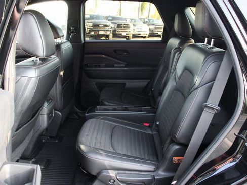 Used 2023 Nissan Pathfinder Rock Creek image 31