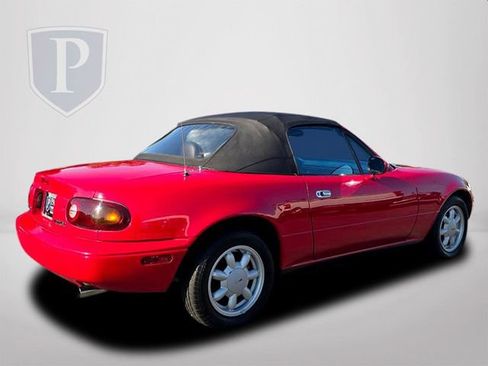 Used 1990 MAZDA MX-5 Miata RWD image 9