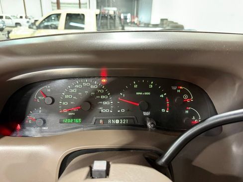 Used 2004 Ford F250 Lariat image 13