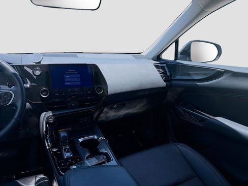 Used 2025 Lexus NX 250 FWD w/ Accessory Package (2T) image 22