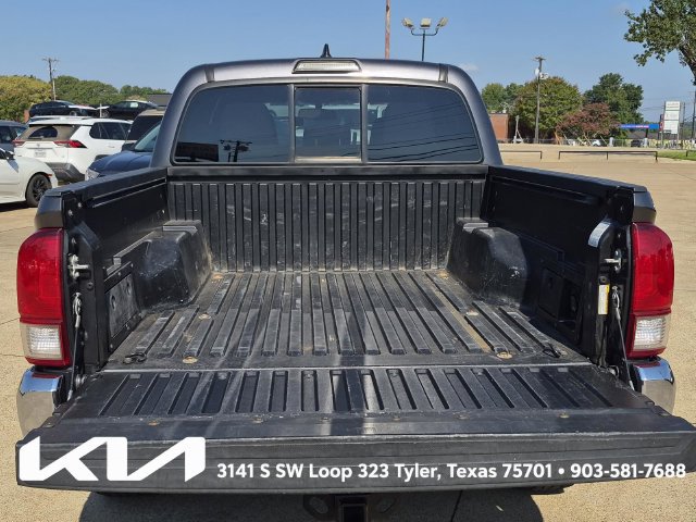 Used 2016 Toyota Tacoma TRD Off-Road w/ Towing Package AWD/4WD image 9