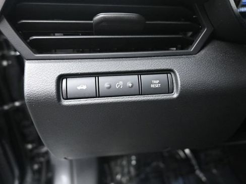 Used 2025 Nissan Altima 2.5 SV FWD image 16