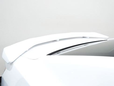 Used 2018 Chevrolet Camaro ZL1 RWD image 16