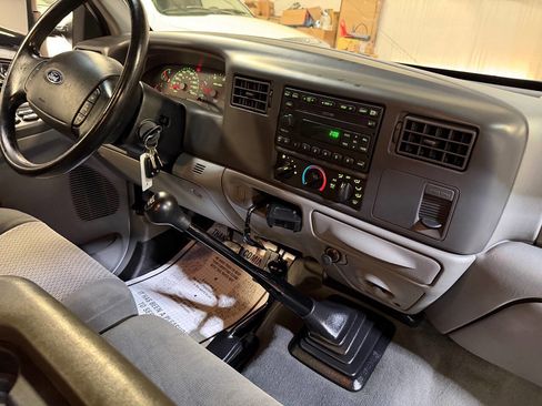 Used 2003 Ford F350 XLT AWD/4WD image 44