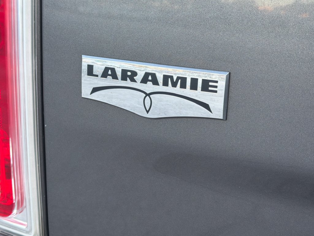 Used 2017 RAM 1500 Laramie w/ Convenience Group AWD/4WD image 11
