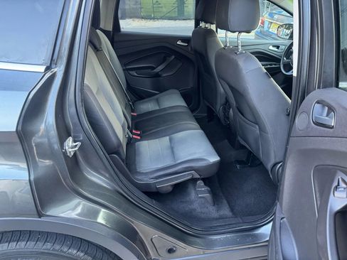 Used 2016 Ford Escape SE w/ Equipment Group 201A image 11