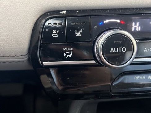 Used 2023 Honda Pilot Elite image 52