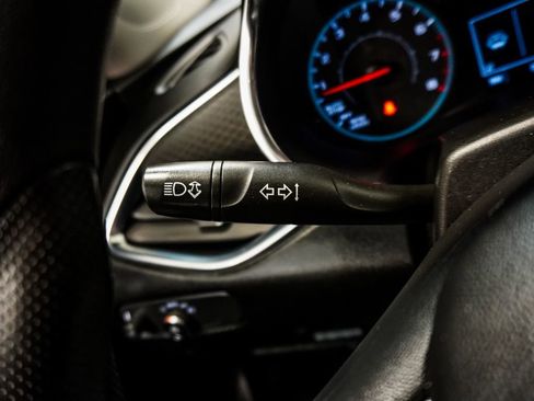 Used 2021 Chevrolet Malibu LT image 17