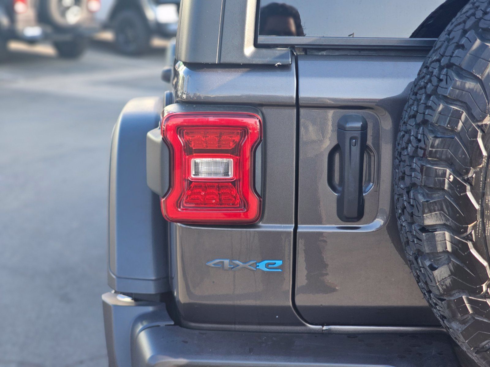 Used 2024 Jeep Wrangler Unlimited Rubicon 4xe AWD/4WD image 11