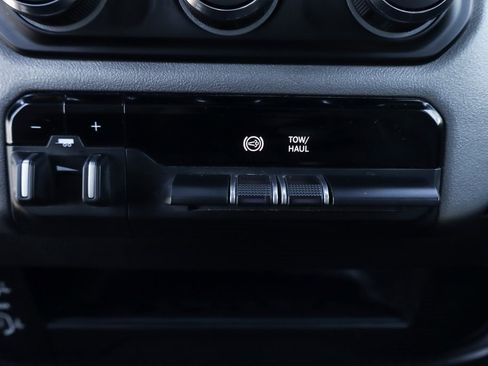 Used 2024 RAM 2500 Big Horn image 36