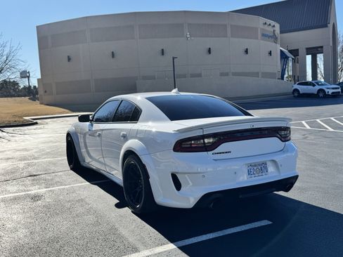 Used 2021 Dodge Charger SRT Hellcat image 15