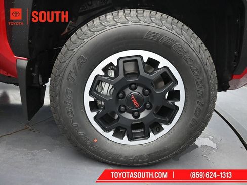 New 2026 Toyota Tacoma TRD Off-Road AWD/4WD image 28