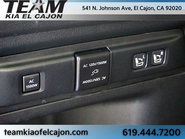 Used 2025 MAZDA CX-70 Plug-In Hybrid w/ Premium Pkg AWD/4WD image 17