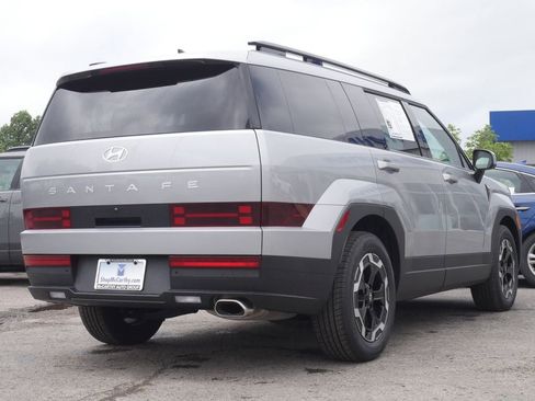 Used 2025 Hyundai Santa Fe SEL FWD image 22