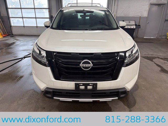 Used 2023 Nissan Pathfinder Platinum AWD/4WD image 10
