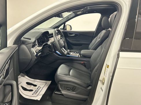 Used 2025 Audi Q7 3.0T Premium Plus AWD/4WD image 9
