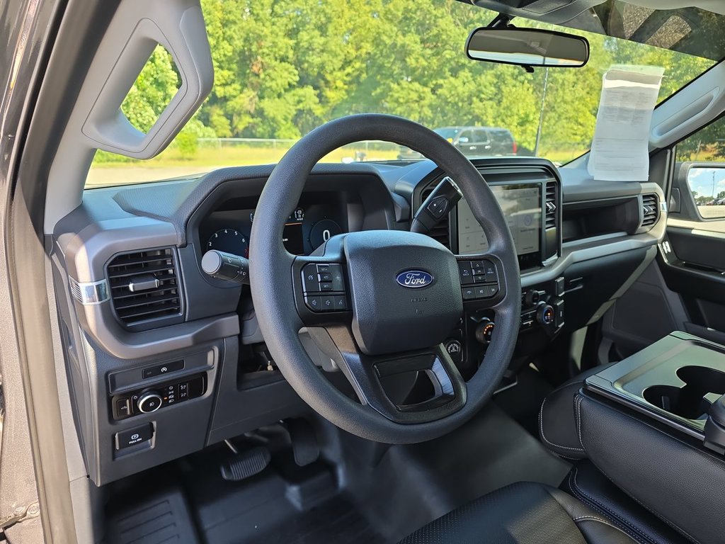 Used 2025 Ford F150 XL w/ Equipment Group 103A High RWD image 10