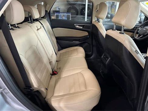 Used 2022 Ford Edge SEL w/ Convenience Package image 29