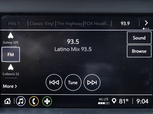 Used 2023 GMC Terrain SLE w/ Driver Convenience Package FWD image 16