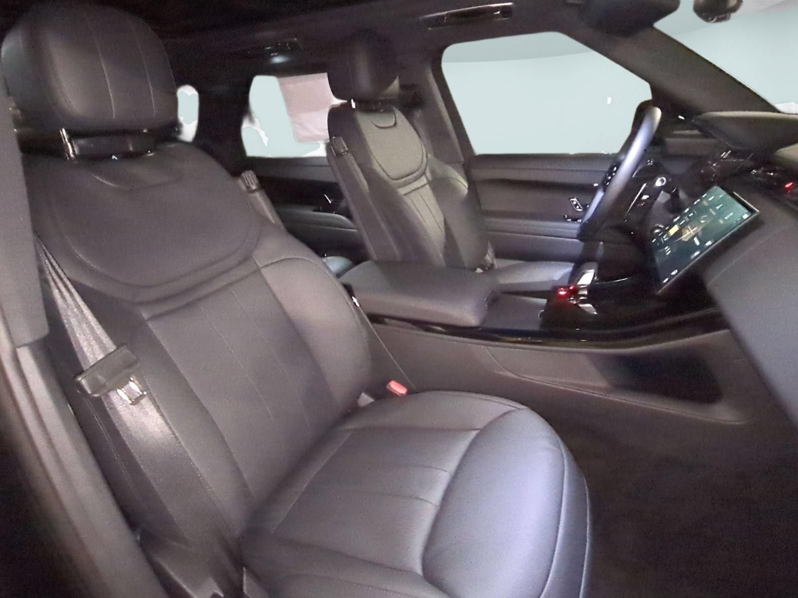 New 2027 Land Rover Range Rover Sport Dynamic SE AWD/4WD image 30