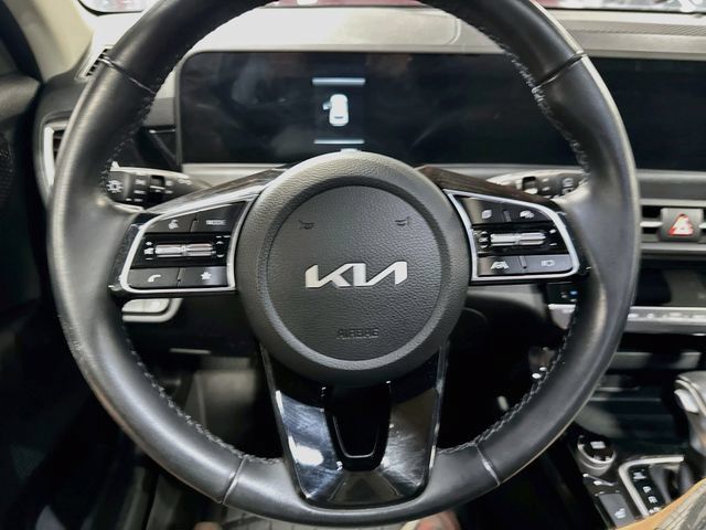 Used 2025 Kia Seltos S AWD/4WD image 18