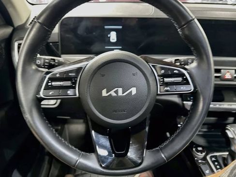 Used 2025 Kia Seltos S AWD/4WD image 18