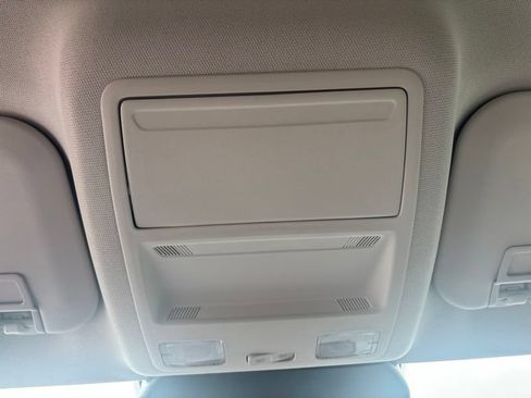 Used 2022 Ford Escape SE w/ Convenience Package FWD image 43