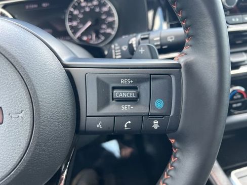 Used 2025 Nissan Pathfinder Rock Creek AWD/4WD image 9